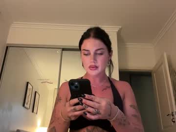 brunettebaddie9