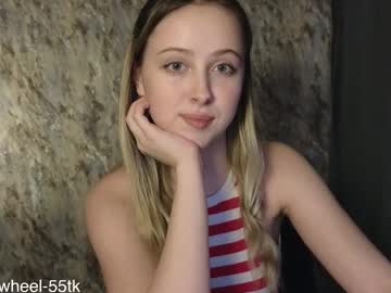 chloe whispers