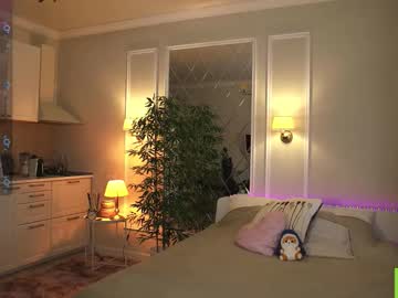 foxymonica