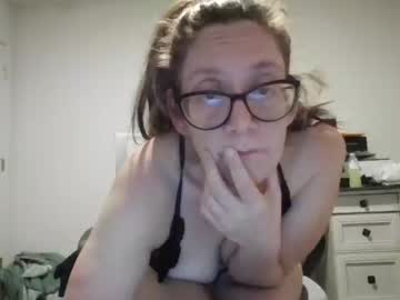 izzynoela