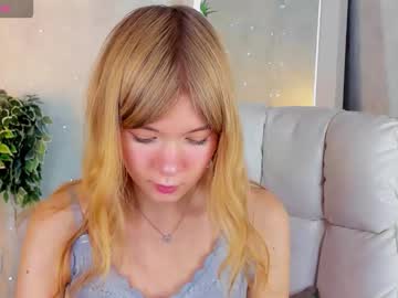 mia liwis